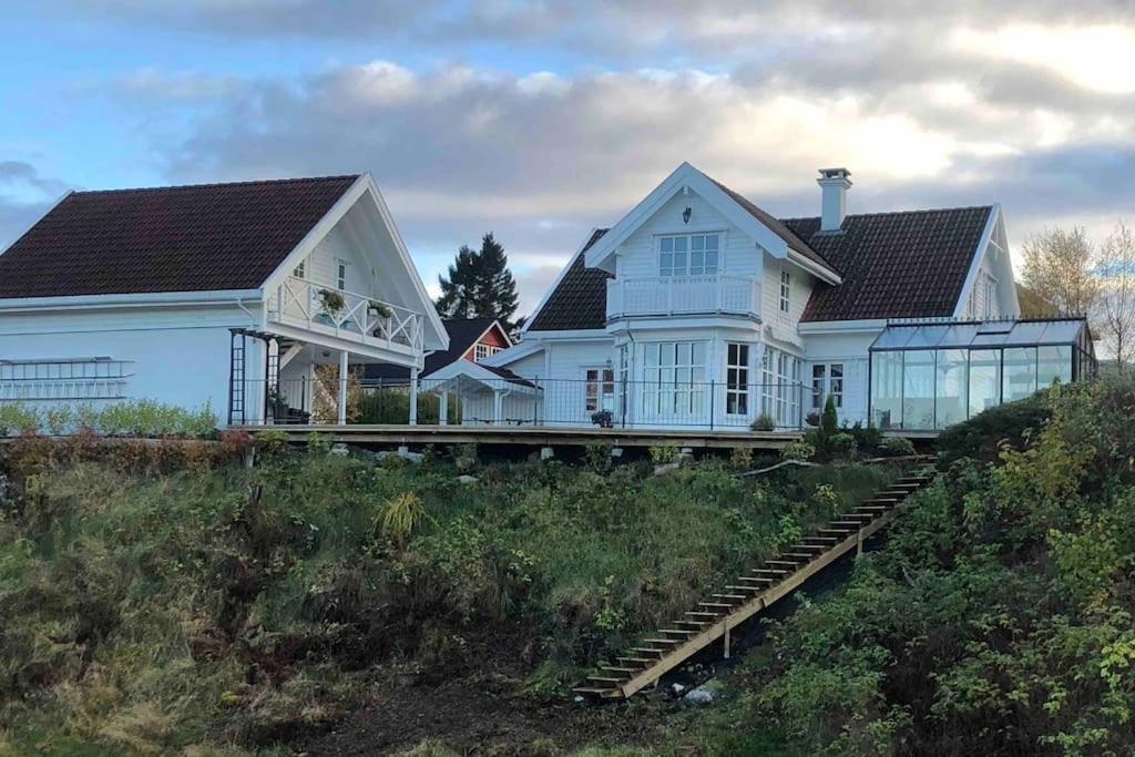 Apartmán Koselig Garasjeloft! Langevag Exteriér fotografie